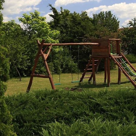 Teleki-Degenfeld Kastelyszallo Szirák Einrichtungen foto